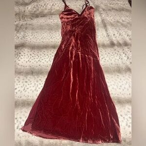 Anthropologie Deep V Neck Mulberry Burgundy Velvet Column Dress Size 4